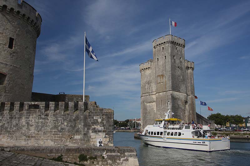 Tours du port de la Rochelle, proche du PRL l'Ile Verte